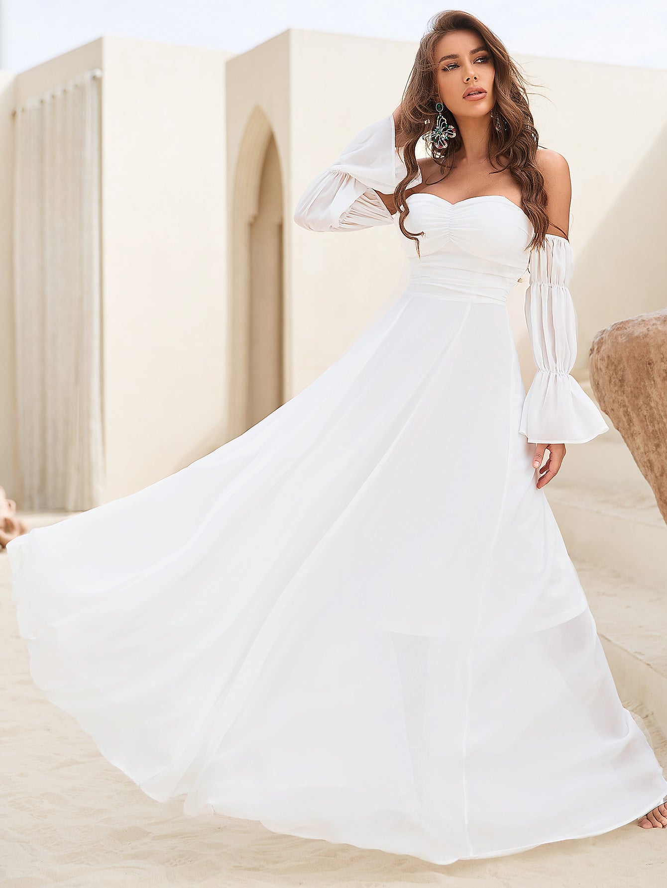 White Long Sleeves Chiffon Dress
